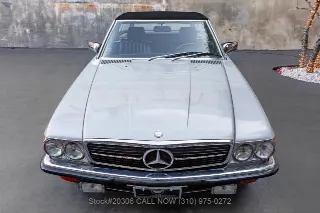 Foto 9 di 24: 1985 Mercedes Benz 280SL