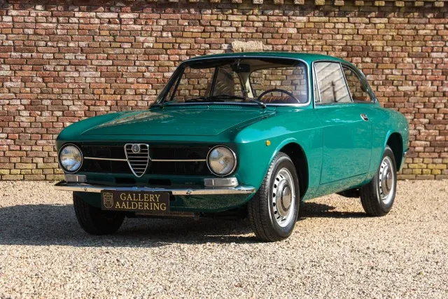 Alfa Romeo 1300 GTJ Bertone “Restored and rebuilt”