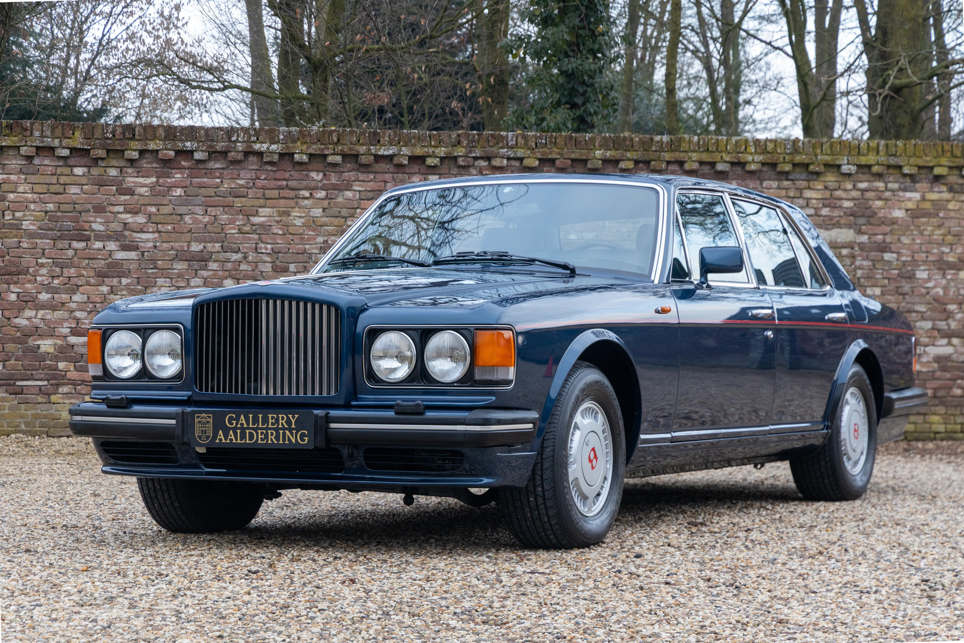 Bentley Turbo R Saloon “Service at Jack Barclay”