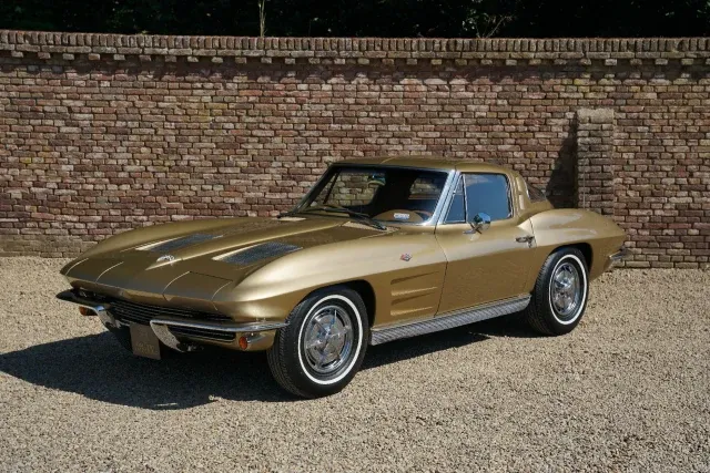 Chevrolet Corvette C2 Sting Ray Split Window