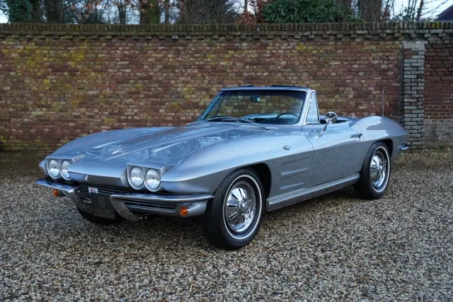 Chevrolet Corvette C2 Sting Ray Convertible “Black plate Corvette”