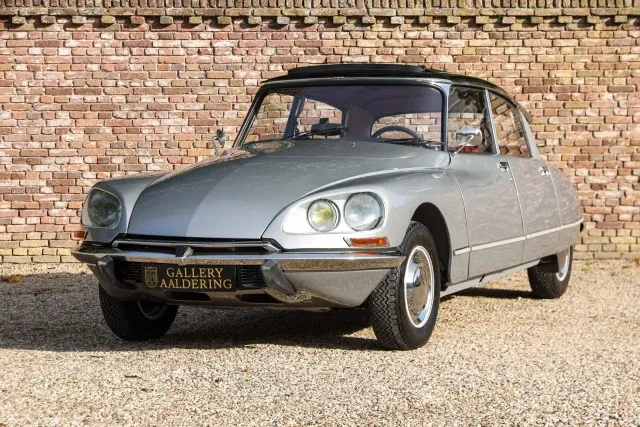 Citroën DS20 “Fully restored”