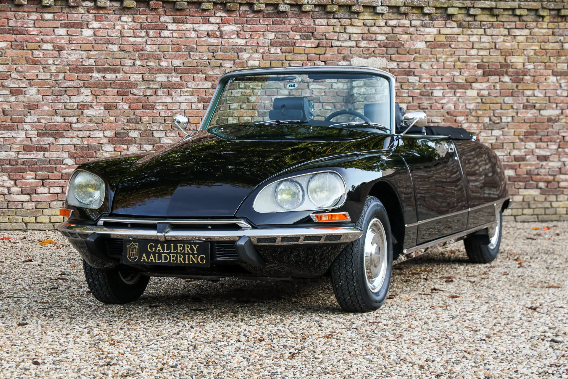 Citroën DS 23 Cabriolet “Conversion aux Pays-Bas”