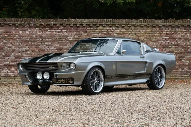 Ford Mustang Fastback “Eleanor-tribute”