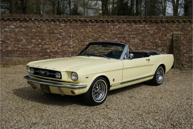 Ford Mustang GT 289 V8 Convertible “A-code with the Rally-Pac”