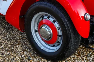 Foto 39 di 118: Healey Silverstone “The D-type from Kenya”