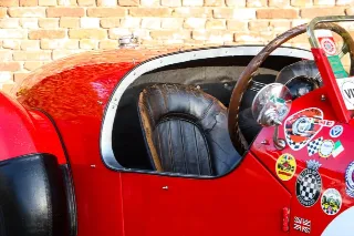 Foto 43 di 118: Healey Silverstone “The D-type from Kenya”