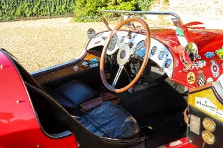 Foto 53 di 118: Healey Silverstone “The D-type from Kenya”