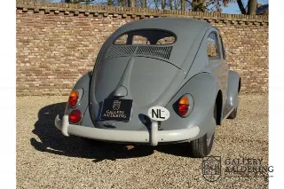 Foto 50 di 100: Volkswagen Beetle Standard Oval 1200