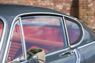 Foto 18 di 90: Volvo P1800S “Restored with sympathy”