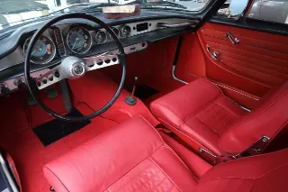Foto 3 di 90: Volvo P1800S “Restored with sympathy”