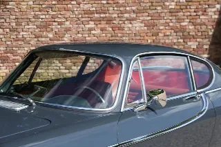 Foto 8 di 90: Volvo P1800S “Restored with sympathy”