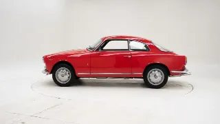 Photo 7 sur 40: Alfa Romeo Giulia Sprint 1300