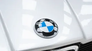 Photo 13 sur 40: BMW 520 E12