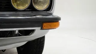 Photo 15 sur 40: BMW 520 E12