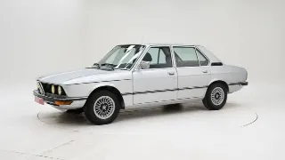 Photo 1 sur 40: BMW 520 E12