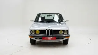 Photo 9 sur 40: BMW 520 E12