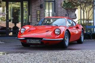 Foto 111 di 179: Ferrari 246 GT “Dino Rosso”