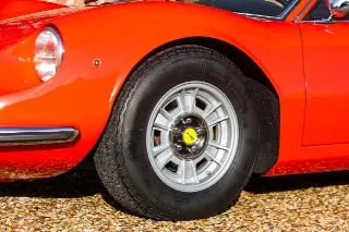 Foto 126 di 179: Ferrari 246 GT “Dino Rosso”
