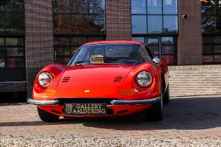 Foto 135 di 179: Ferrari 246 GT “Dino Rosso”