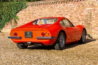Foto 145 di 179: Ferrari 246 GT “Dino Rosso”