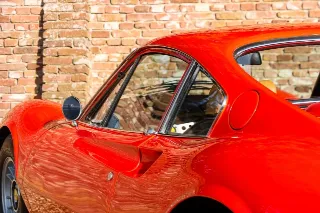 Foto 82 di 179: Ferrari 246 GT “Dino Rosso”