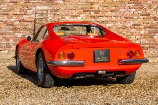 Foto 89 di 179: Ferrari 246 GT “Dino Rosso”