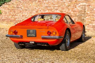Foto 98 di 179: Ferrari 246 GT “Dino Rosso”