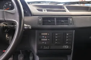 Foto 15 von 27: Alfa Romeo 155 1.8i Twin Spark cat CRS Clima