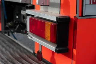 Foto 36 di 40: STEYR 10 S 18 4x4 Feuerwehr wohn mobile