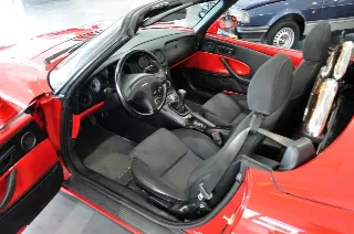 Foto 10 di 30: Fiat Barchetta 1.8 16V CRS Rosso Corsa