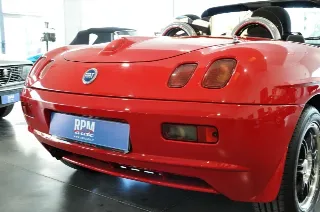 Foto 15 di 30: Fiat Barchetta 1.8 16V CRS Rosso Corsa