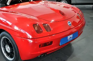 Foto 25 di 30: Fiat Barchetta 1.8 16V CRS Rosso Corsa