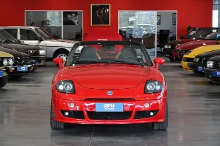 Foto 3 di 30: Fiat Barchetta 1.8 16V CRS Rosso Corsa