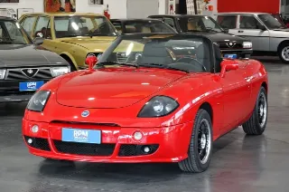 Foto 5 di 30: Fiat Barchetta 1.8 16V CRS Rosso Corsa