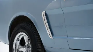 Photo 17 of 40: Ford Mustang