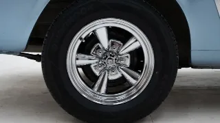 Photo 21 of 40: Ford Mustang