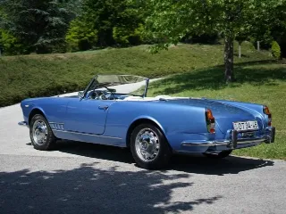 Photo 7 of 8: Alfa Romeo 2000 Spider Touring | 1960 | Route 66 Auctions
