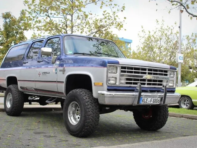 Chevrolet Suburban | 1988 | Route 66 Auctions