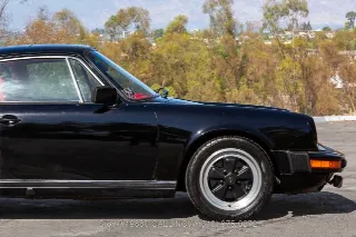 Foto 12 di 24: 1978 Porsche 911SC Coupe