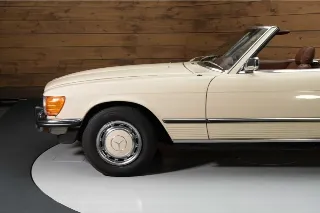 Foto 7 di 8: Mercedes Benz 350 SL | 1972 | Route 66 Auctions