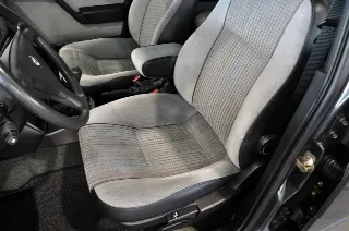 Foto 11 di 27: Alfa Romeo 155 1.8i Twin Spark cat Clima CRS supertagliandata