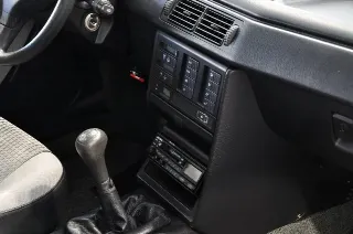 Foto 14 di 27: Alfa Romeo 155 1.8i Twin Spark cat Clima CRS supertagliandata
