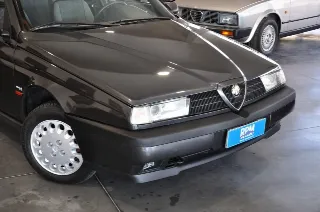 Foto 5 di 27: Alfa Romeo 155 1.8i Twin Spark cat Clima CRS supertagliandata