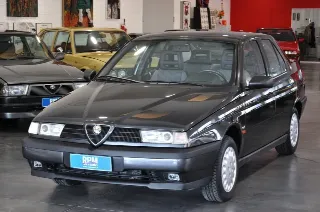 Foto 7 di 27: Alfa Romeo 155 1.8i Twin Spark cat Clima CRS supertagliandata