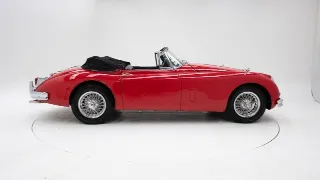 Foto 9 di 40: Jaguar XK 150 DHC