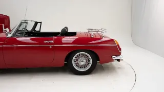 Foto 34 di 40: MG B roadster + Hardtop
