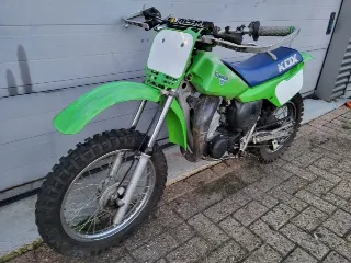 Foto 4 di 8: Kawasaki KDX80 | 1987 | Route 66 Auctions