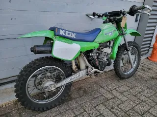 Foto 7 di 8: Kawasaki KDX80 | 1987 | Route 66 Auctions