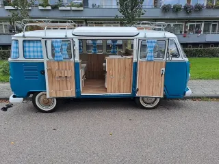 Photo 3 of 8: Volkswagen Type 2 Kombi Camper | Route 66 Auctions